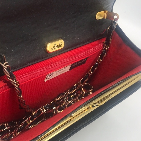 Ande’ Vintage Black Quilted Patent Clutch or Shoulder Bag - Picture 14 of 16